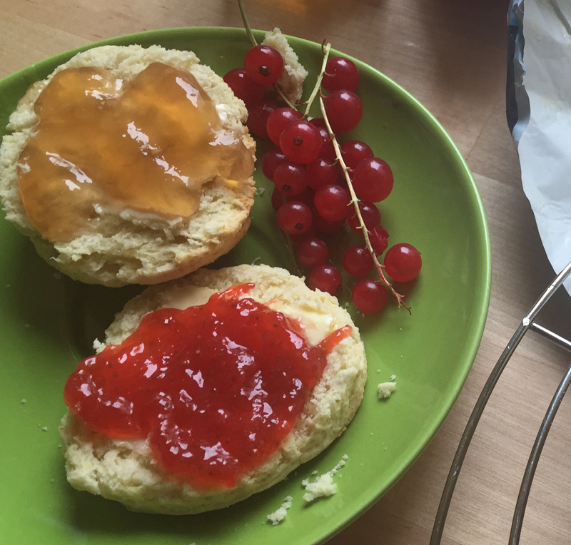Scones, Marmelade &amp; Butter – zum Reinlegen gut | fressen und gefressen ...
